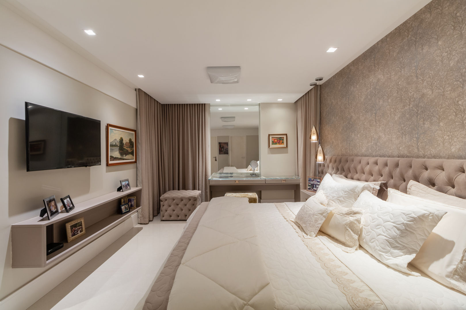 reforma de quarto de casal planejado com tv