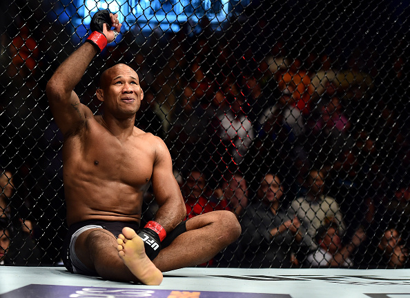 Entenda a Regra do 'Lutador no Solo' e a Legalização da Cotovelada 12-6 no UFC