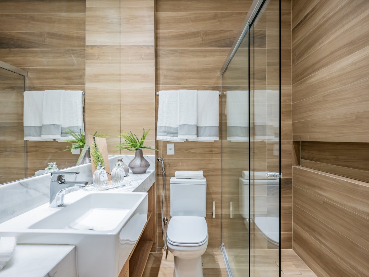 erros comuns ao aplicar rejunte no banheiro