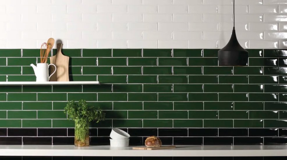 5 ideias de títulos:
1. Rejunte Quartzolit: Guia Completo para Escolha e Aplicação
2. Portokoll Premium: A Solução Ideal para Rejuntamento Acrílico
3. Votomassa 2x1: Vantagens e Aplicações do Rejunte Cimentício
4. Tipos de Rejunte: Qual o Melhor para Cada Ambiente?
5. Como Fazer a Manutenção do Rejunte e Evitar Mofo