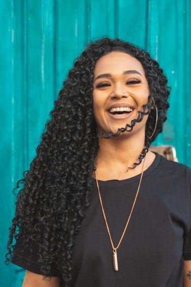 relaxamento cabelo cacheado