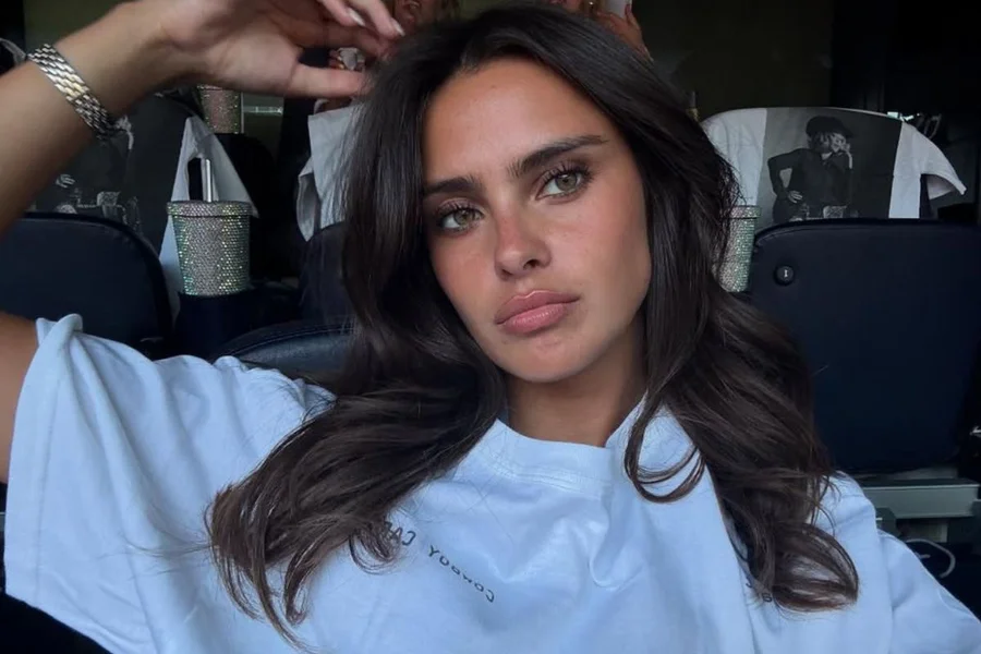 5 ideias de títulos:
1. Rosto Cansado: As Causas Ocultas e Soluções Definitivas
2. Desvendando o Olhar Cansado: Da Perda de Colágeno aos Procedimentos Estéticos
3. Guia Completo: Como Combater o Rosto Cansado com Skincare e Tratamentos
4. Flacidez Facial e Olheiras: Entenda a Relação com o Rosto Cansado
5. Dicas Práticas e Profissionais para Rejuvenescer o Olhar e o Rosto