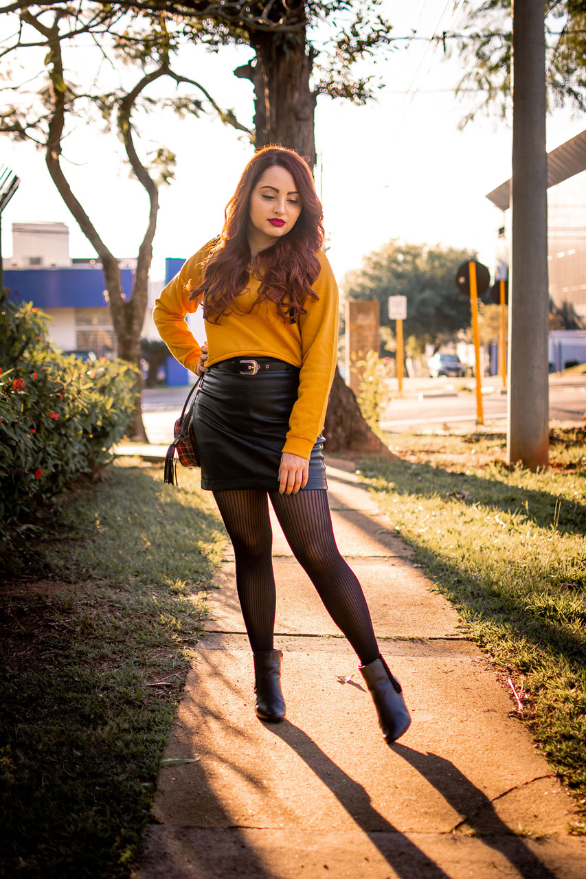 looks com saia de couro preta