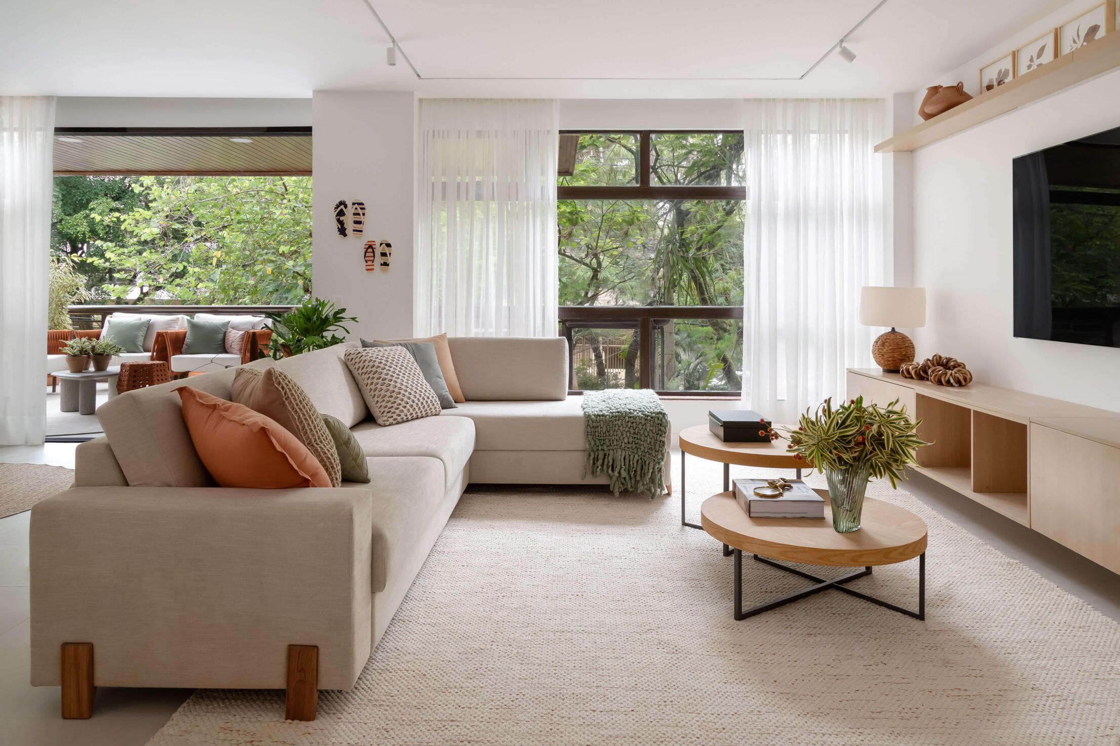 Guia Completo: Como Escolher os Móveis para Sua Sala Contemporânea