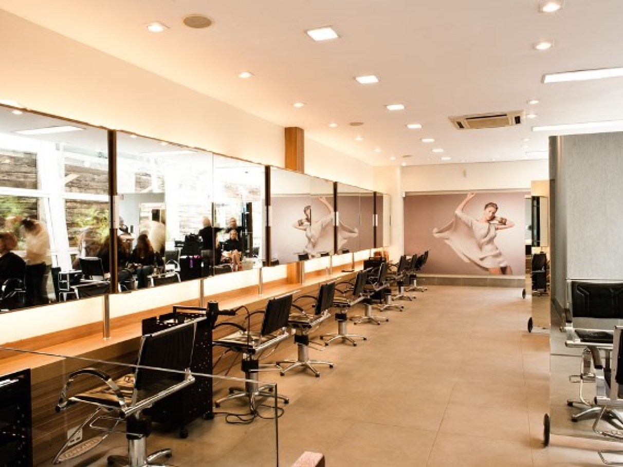 Os Cortes de Cabelo Mais Desejados para 2026: Do Butterfly ao Wolf Cut