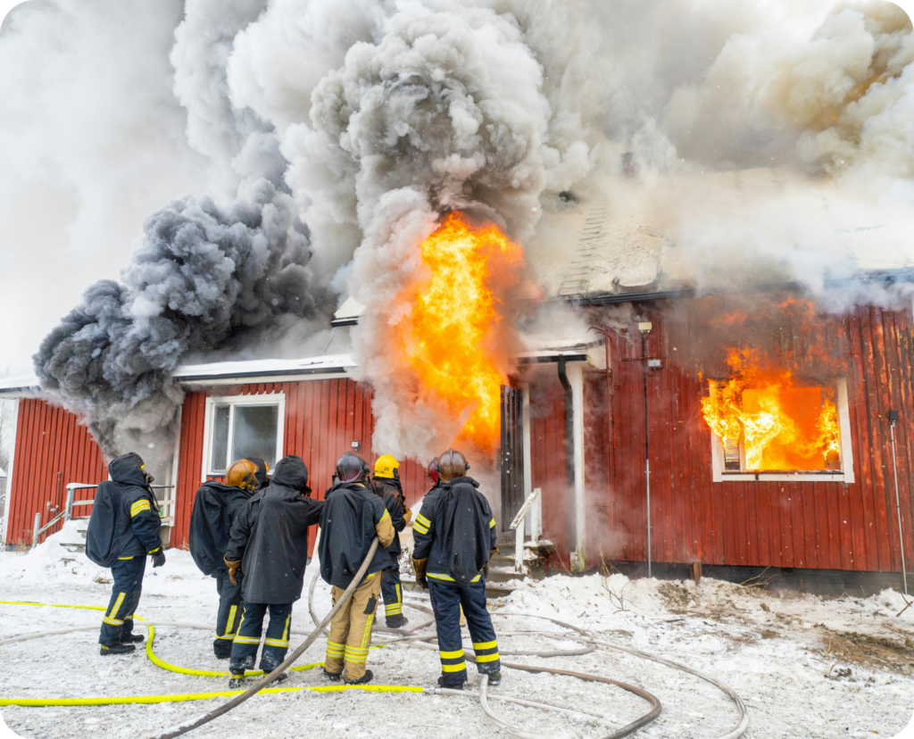 seguro residencial contra incêndio casa de madeira