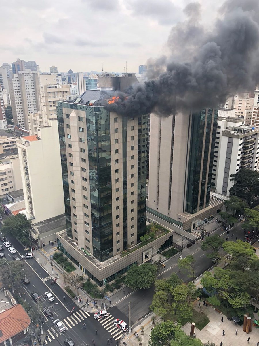 5 ideias de títulos:
1. Seguro Residencial Contra Incêndio: Guia Completo para Simulação e Contratação
2. Entenda o Que Cobre o Seguro Contra Incêndio e Como Calcular o Valor
3. As Melhores Seguradoras para Simular Seguro Residencial Online
4. Seguro Incêndio para Inquilinos: O Que Você Precisa Saber
5. Dicas Essenciais para Escolher o Seguro Residencial Ideal