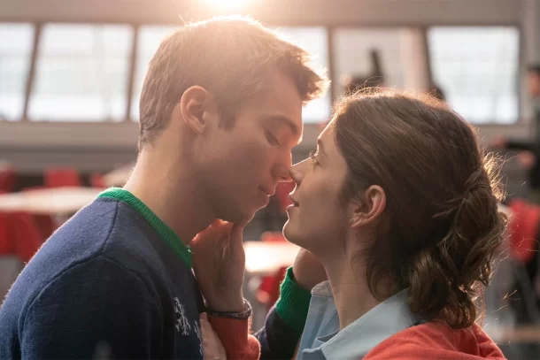 Comparativo: Séries de Romance Leves vs. Dramas Emocionantes