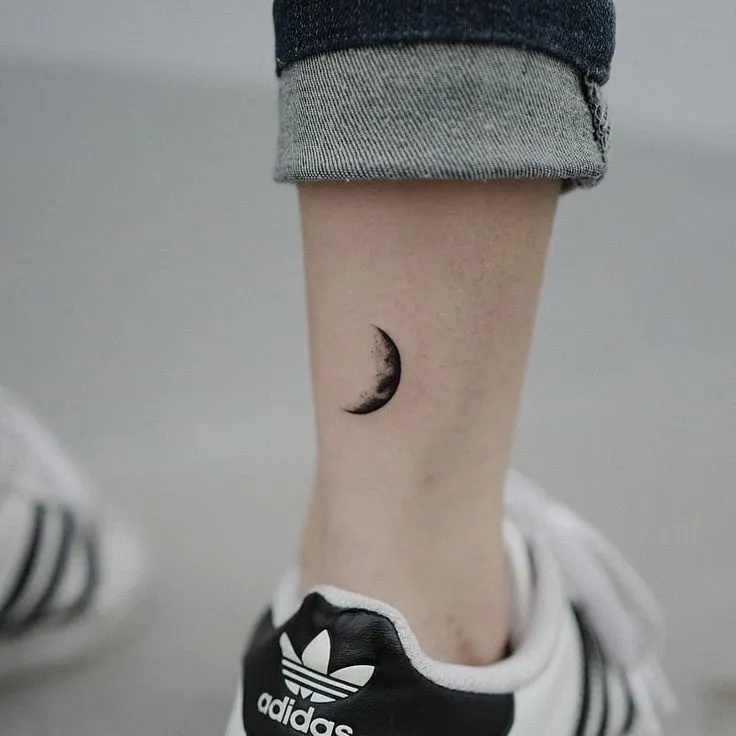 Deusas da Lua: Inspiração Mítica para Tatuagens