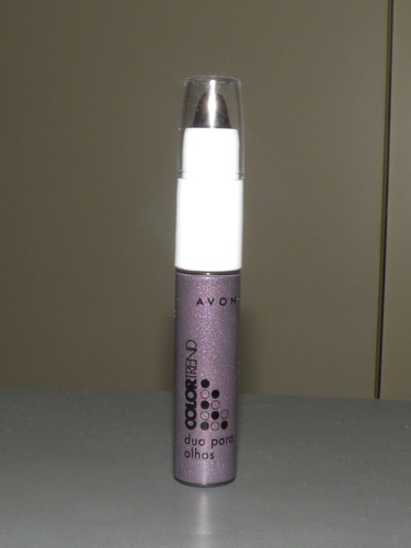 Dicas de Maquiagem: Usando Sombra Líquida Avon Glow para um Olhar Impactante