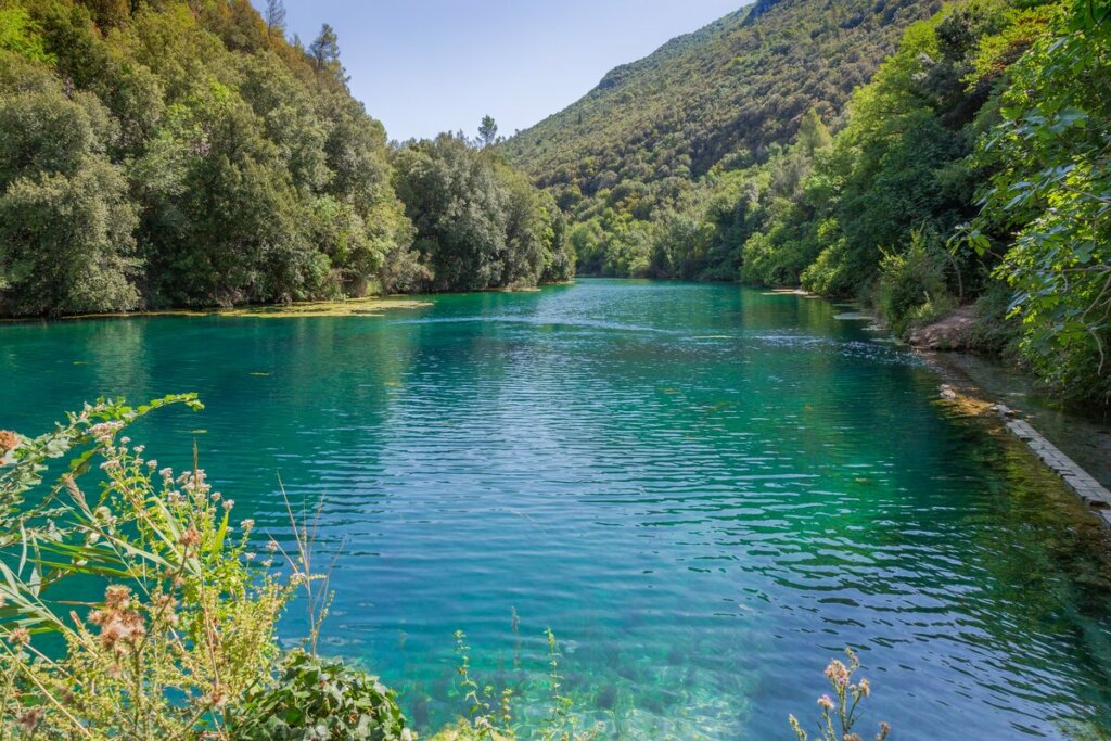 O que significa sonhar com água suja ou barrenta?