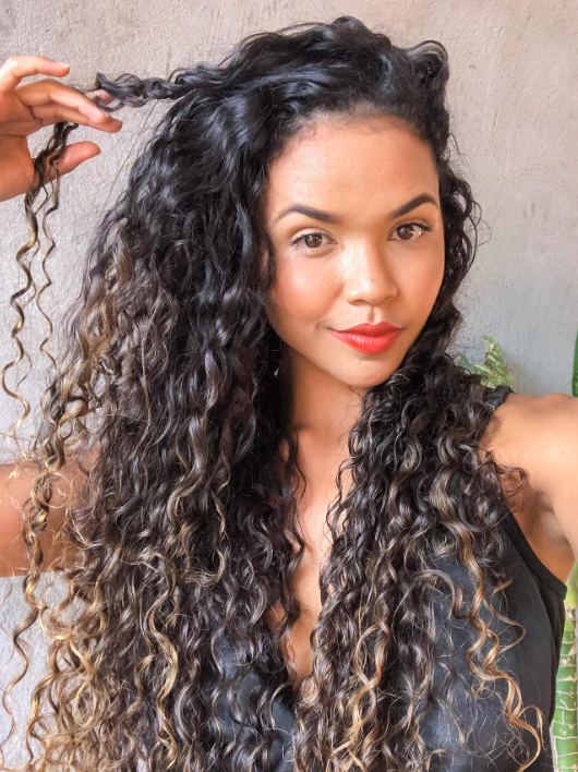 Cabelo em sonhos: um espelho da sua jornada de autoconhecimento