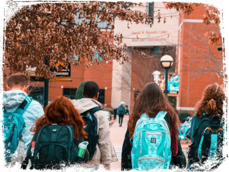 Sonhar com escola vazia: Entenda o que o isolamento social nos sonhos revela