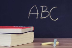 Desvendando o significado de sonhar com sala de aula e seus projetos de vida