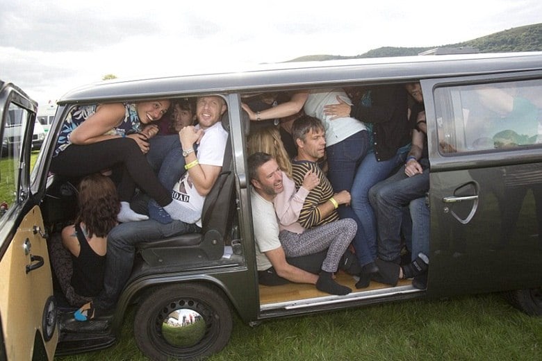 Guia Completo: Como Interpretar Seus Sonhos com Veículos