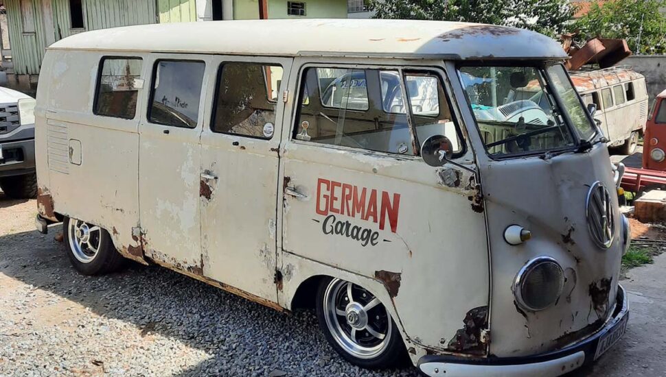 A Psicologia por Trás de Sonhar com Multidões e Aglomerações