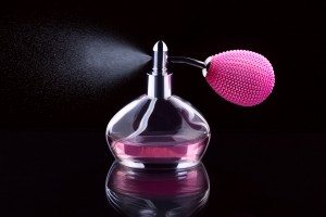 Como a espiritualidade se manifesta nos sonhos com cheiro de perfume
