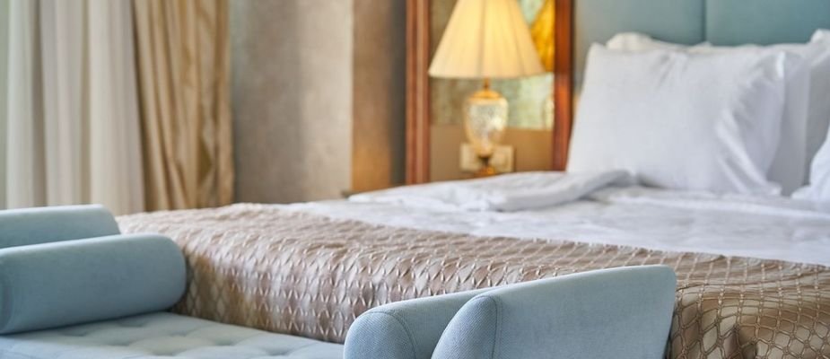 Guia completo para interpretar sonhos com ambientes desarrumados