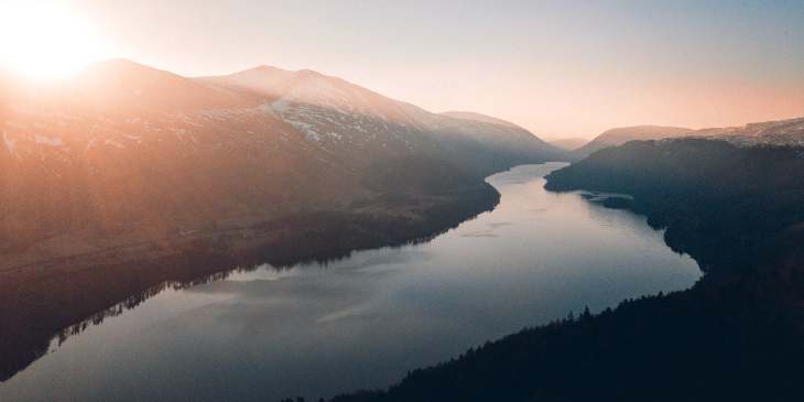 Sinais de alerta em sonhos: quando a água suja indica problemas