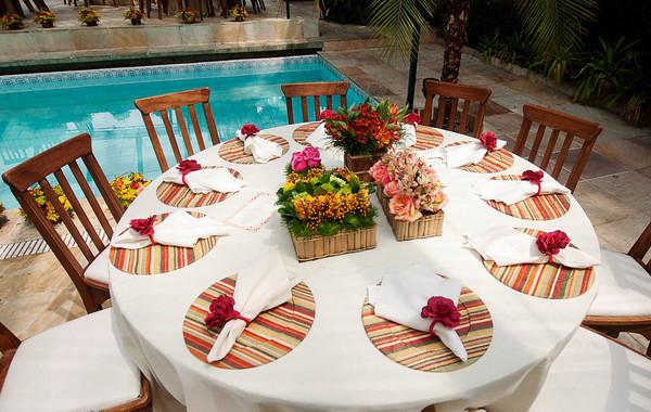 Guia Completo: Escolha o Sousplat Perfeito para o Seu Casamento