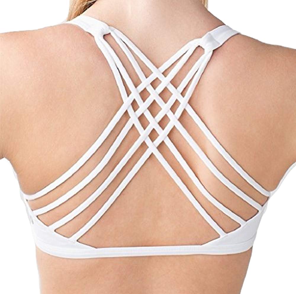 Looks com Strappy Bra: 5 Combinações Incríveis para Arrasar