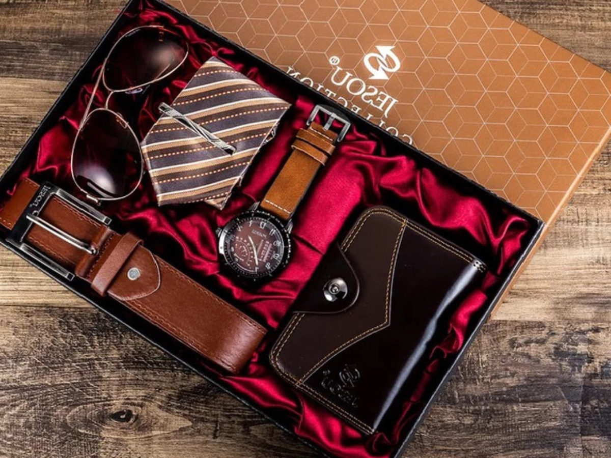 5 ideias de títulos:
1. Guia Completo: Presentes de Tecnologia para Homens em 2026
2. Autocuidado Masculino: Presentes que Elevam a Rotina
3. Presentes Personalizados: O Toque Único que Ele Vai Amar
4. Experiências Inesquecíveis: Presentes que Criam Memórias
5. Estilo e Acessórios: Presentes Clássicos e Modernos para Homens