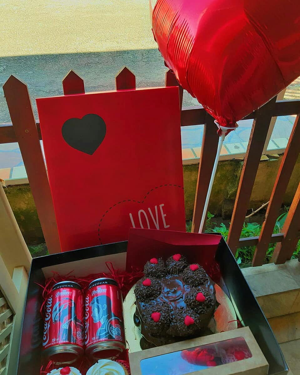 Roteiro de Tour Nostálgico: Revivendo o Início do Namoro