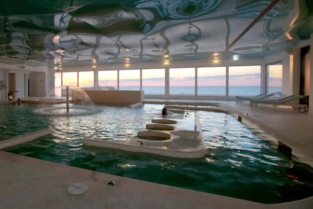 Os Efeitos da Talassoterapia no Combate ao Estresse e Ansiedade