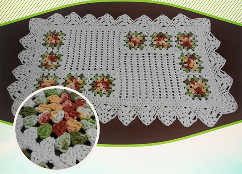 tapete de crochê quadrado