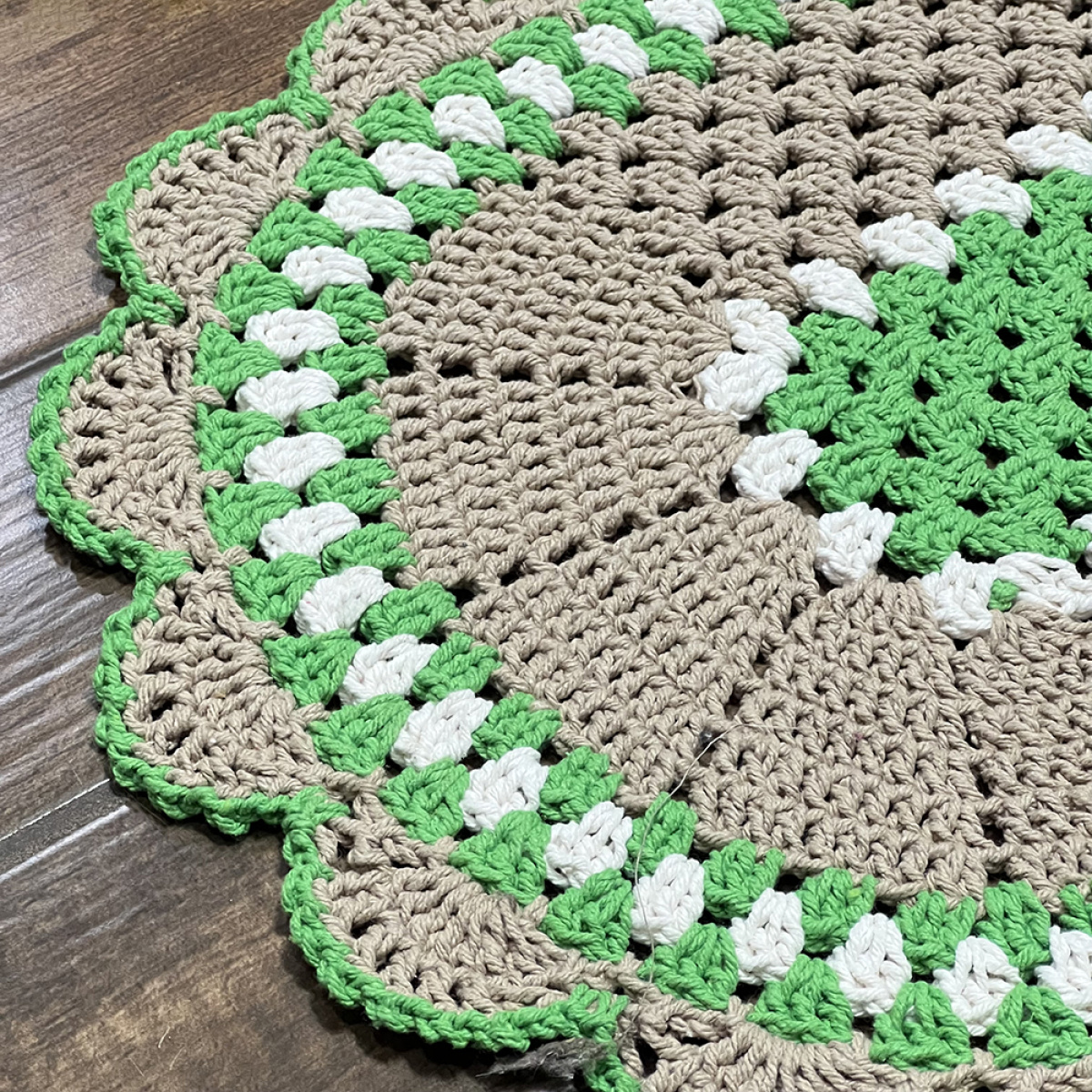 Tapetes de crochê orgânicos (folhas, animais)