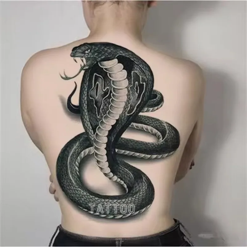 Tatuagem de Cobra Oriental: Inspirações e Simbolismo