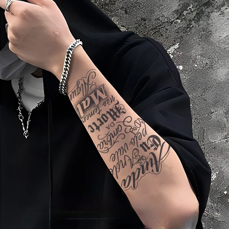 tatuagem latim masculina