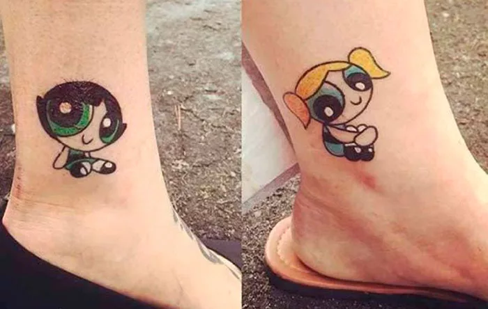 tatuagem para gêmeas mãe