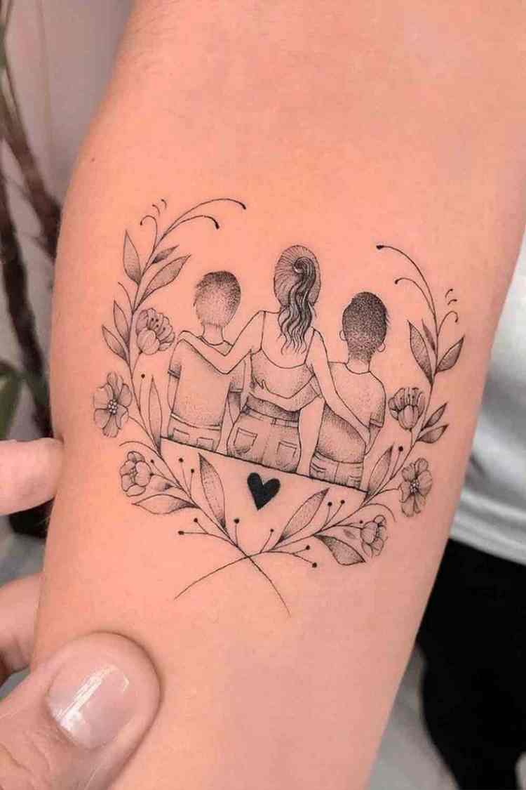 tattoo casal com 2 filhos
