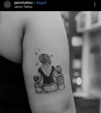 tatuagem homenagem filhos casal