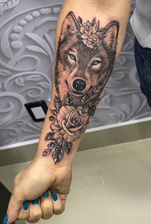 tatuagem braço fechado feminina antebraço