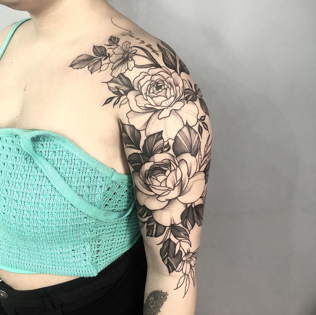 tatuagem antebraço feminina leão