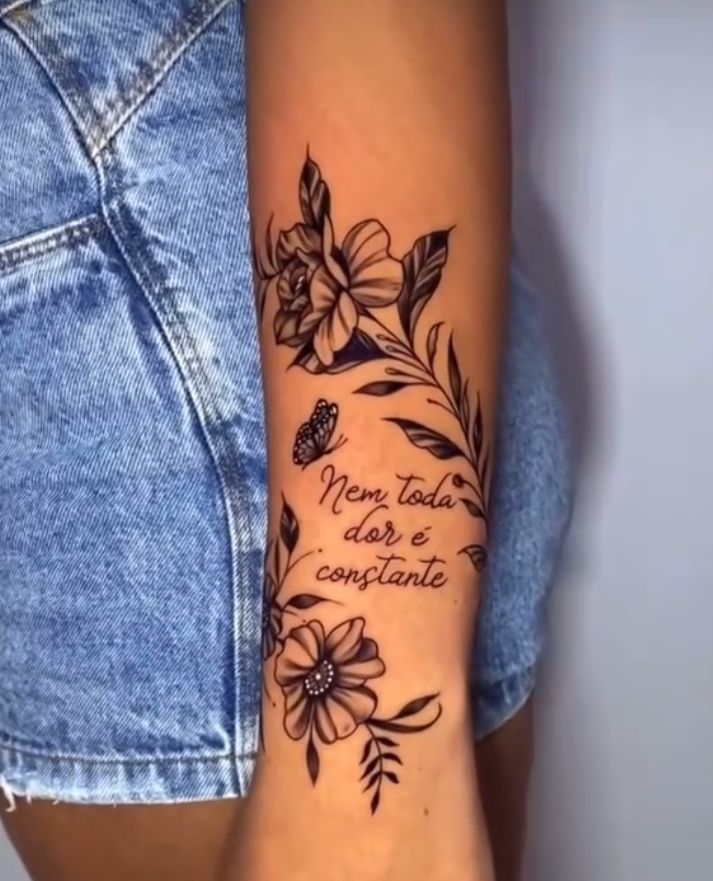 tatuagem minimalista antebraço feminina