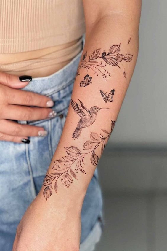tatuagem delicada antebraço feminina