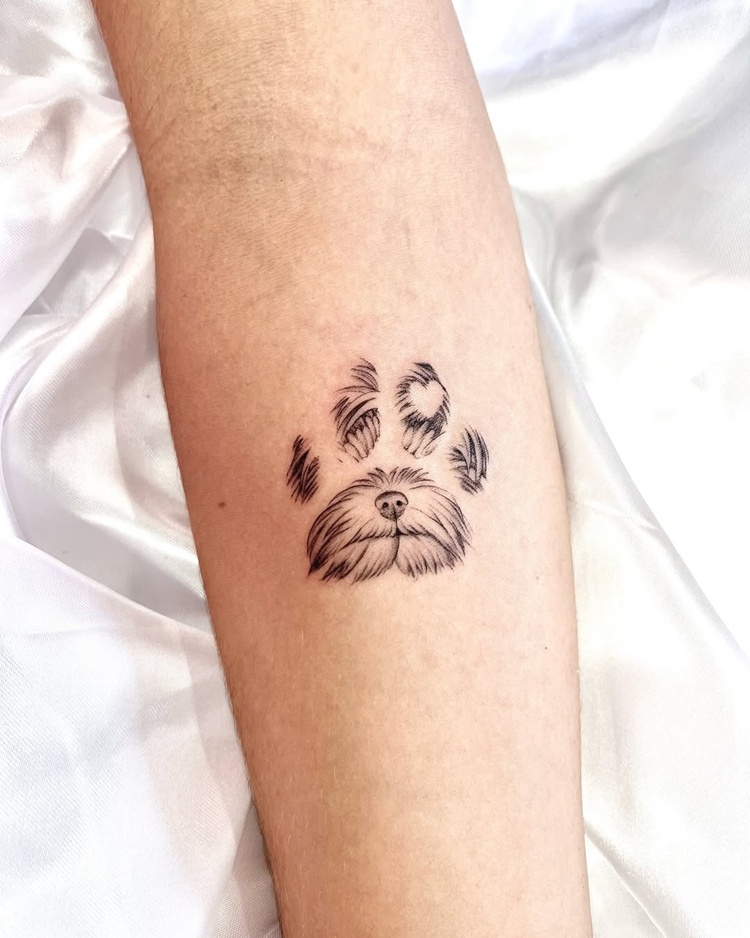 5 estilos de tatuagem minimalista para pets