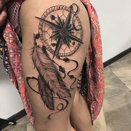 tatuagem catrina na coxa feminina