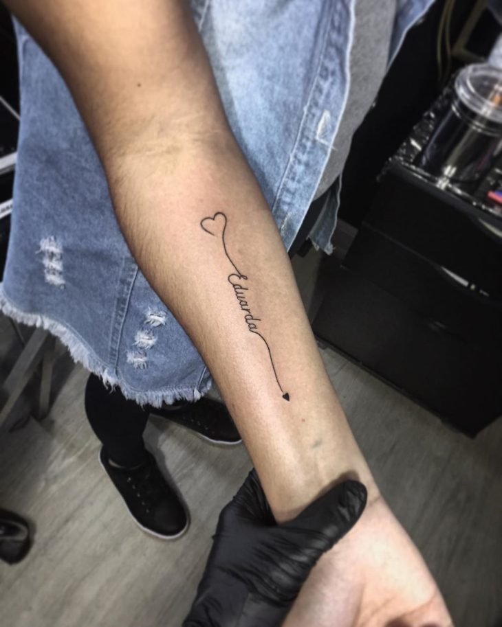tatuagem nome filho fineline