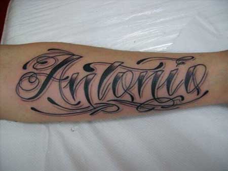 tatuagem nome filho fineline