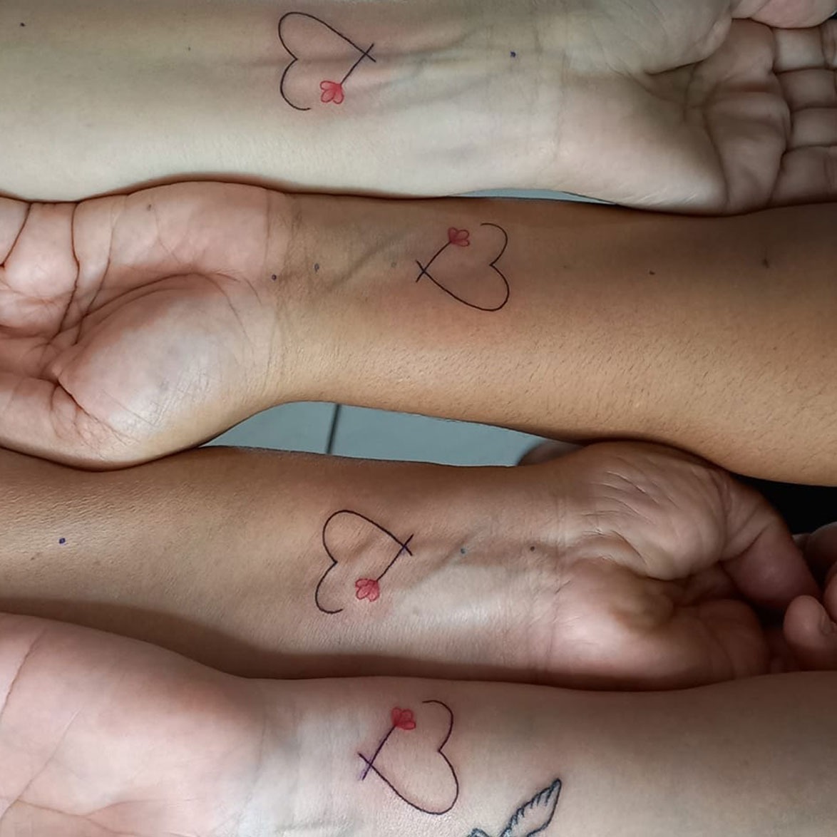 tatuagem de amigas complementares