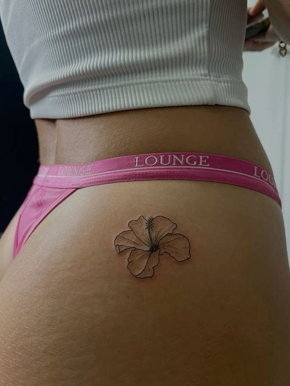 Significados das Flores Mais Populares para Tatuagem no Bumbum