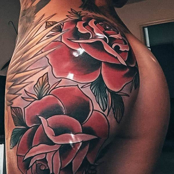 Tatuagem Temporária: Uma Alternativa para Testar Designs no Bumbum