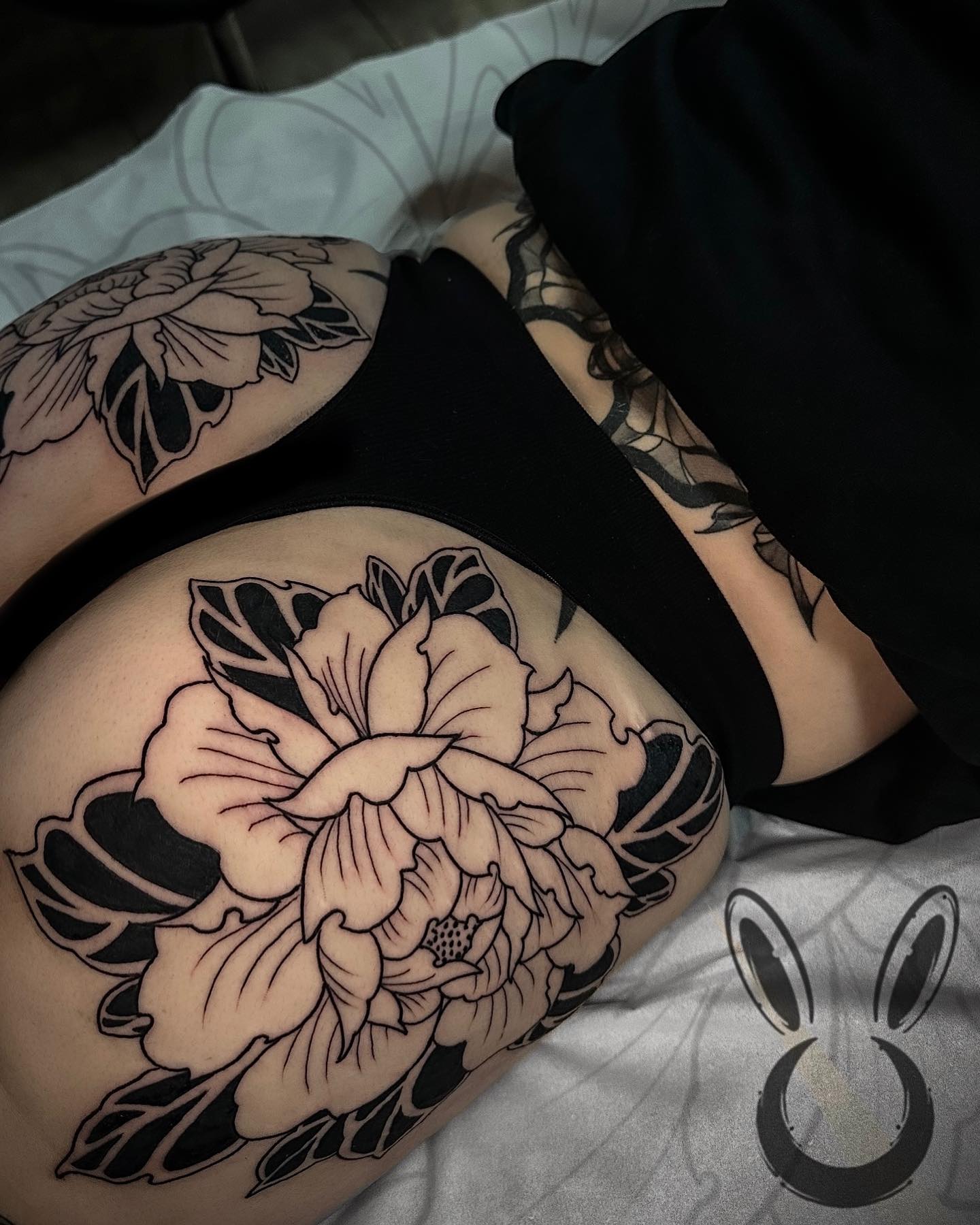 Significados das Flores Mais Populares para Tatuagem no Bumbum