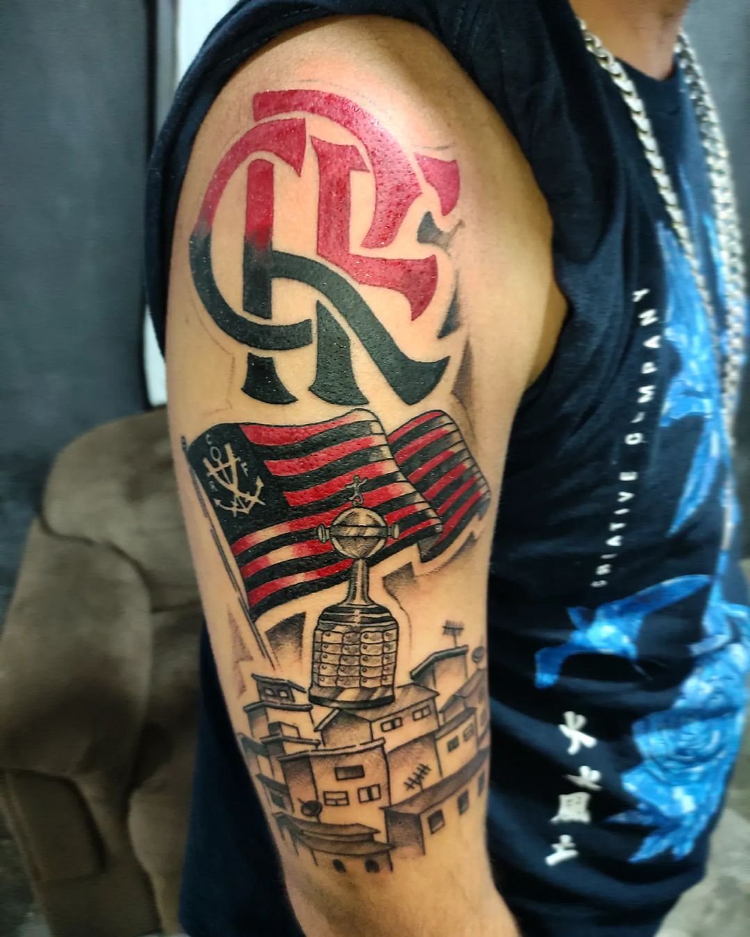 Tatuagens geométricas do Flamengo: estilo moderno e único