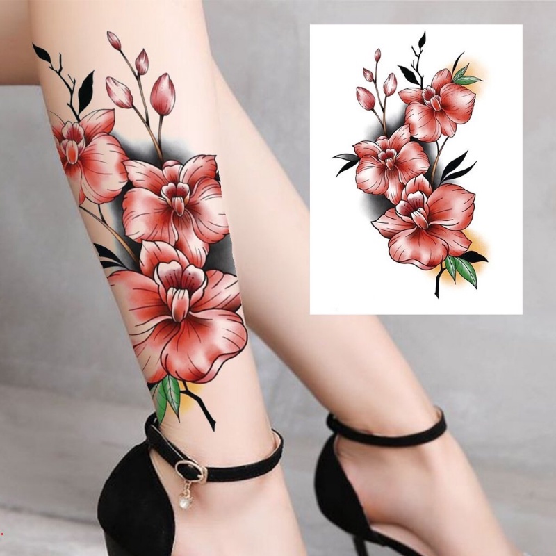 tatuagem feminina perna minimalista