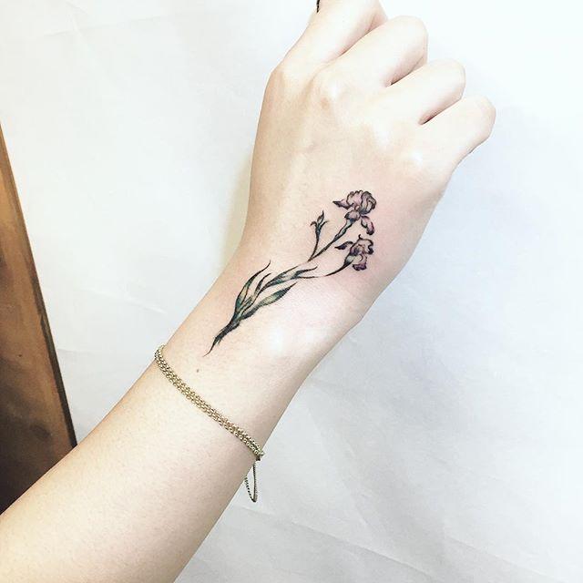 Tatuagem Feminina Para Mão